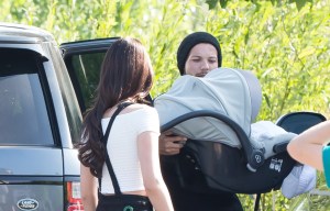 Louis Tomlinson makes a quick parking-lot switch with Briana Jungwirth