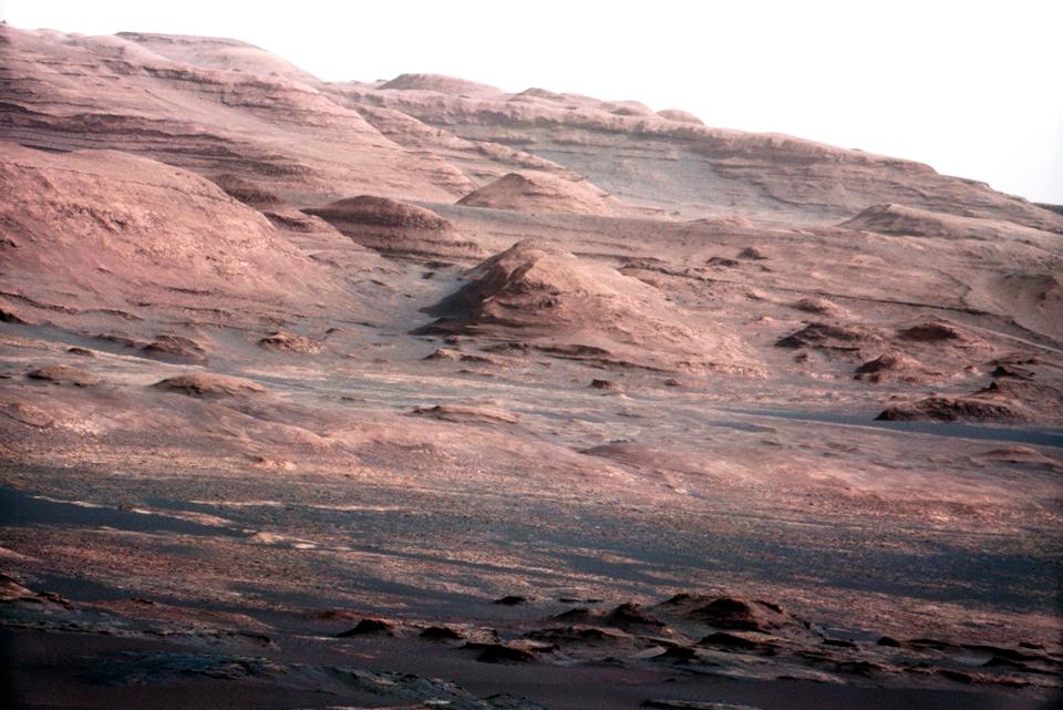  An artist's impression of Mars' arid surface