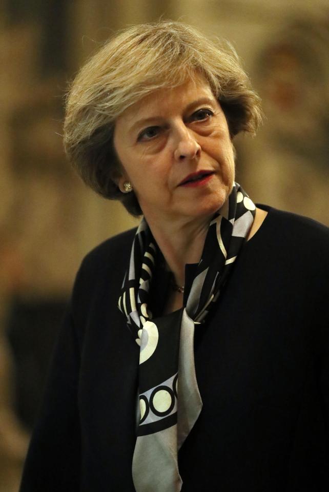  Theresa May will today refuse to sign EU treaty enshrining divorce deal in law