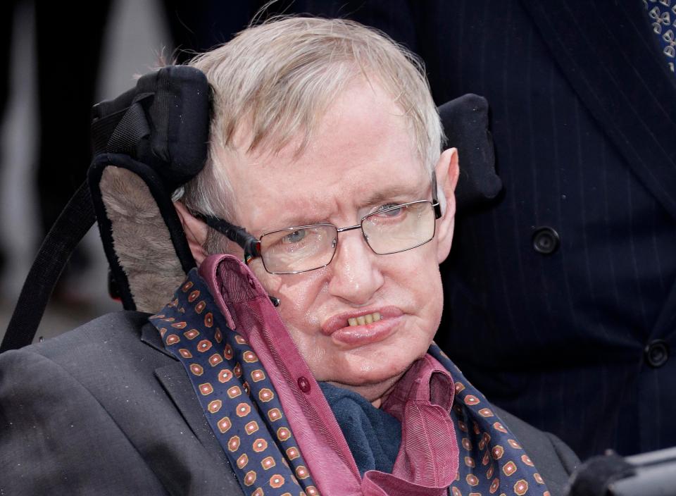  Stephen Hawking was set to be on the maiden voyage
