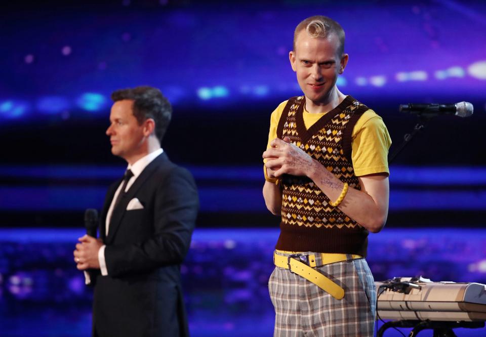  Robert White put on a hilarious routine and teased the judges