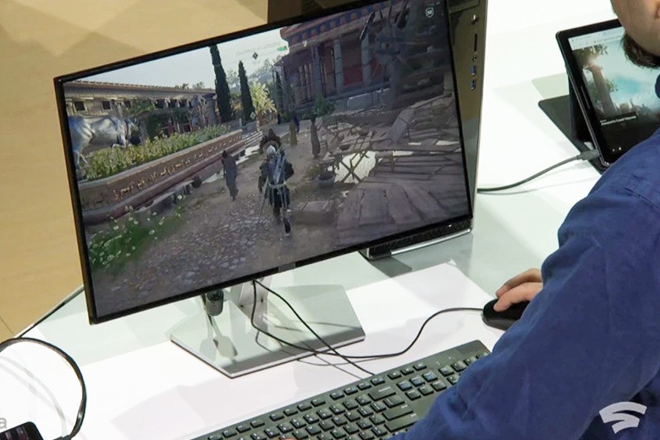  Google show how you can switch between device, with the gamer starting on a desktop PC
