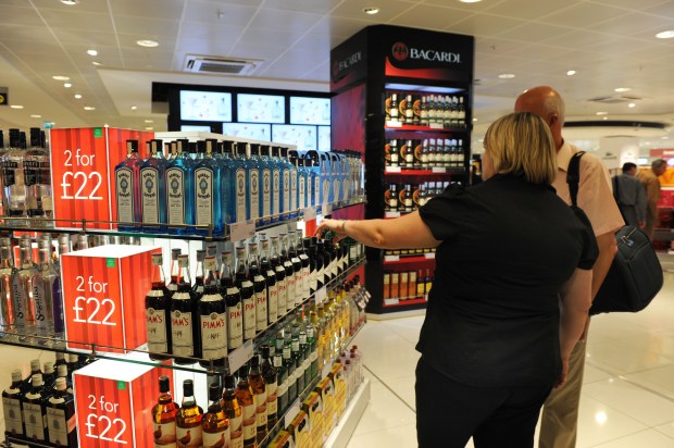 Alcohol bought at Duty Free will soon be sealed to prevent drinking during a flight