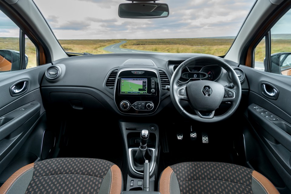 The cabin in the old Captur