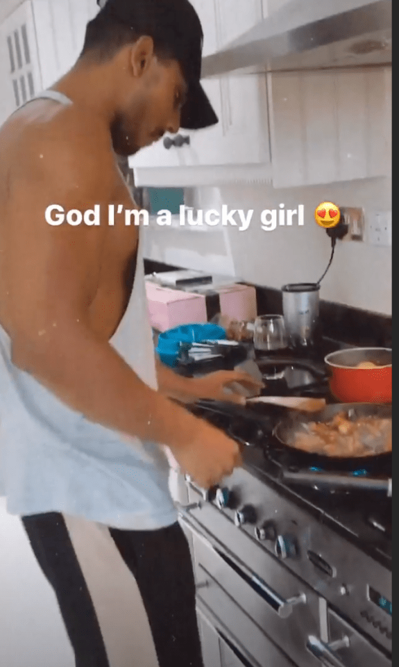 The singer was swooning over Sean's cooking skills