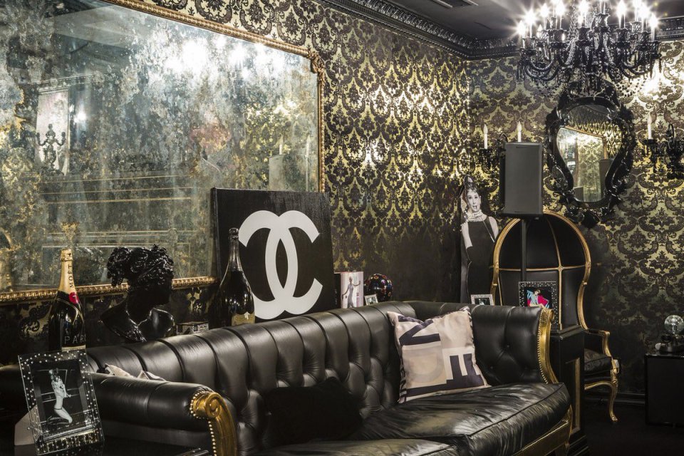  Paris has bought and sold her fair share properties throughout the years