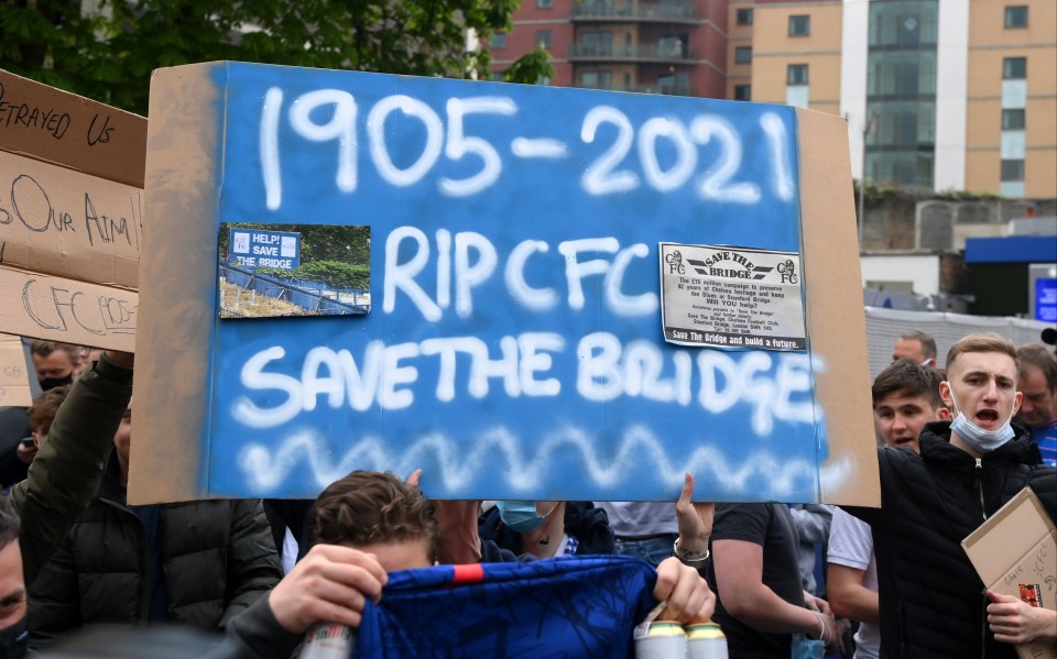 Chelsea fans made their voices heard ahead of tonight's game against Brighton