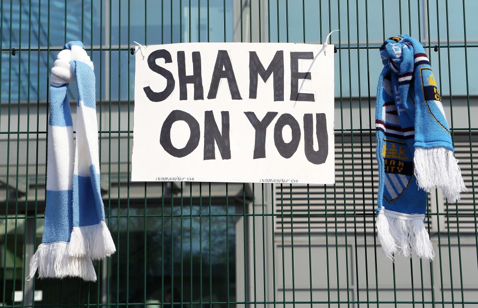 Fans have reacted angrily to the rebels trying to force a breakaway league and line the owners' pockets with cash