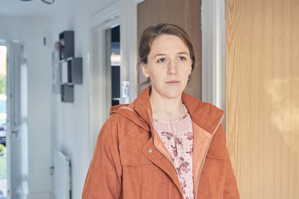 Gemma Whelan is a 40-year-old English actress and comedian.
