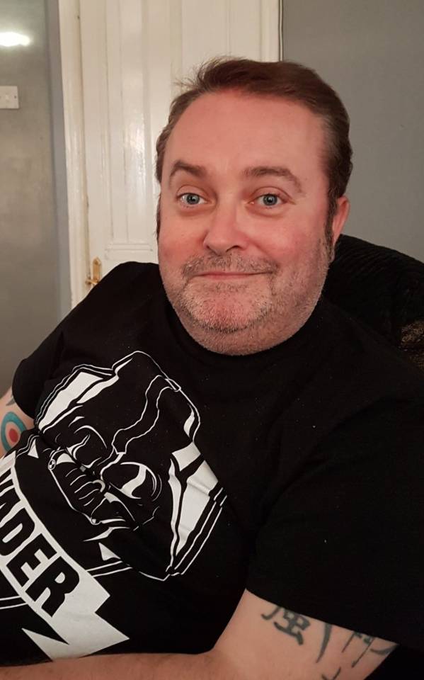 Actor James Caroll has died suddenly, friends have announced