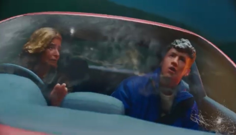 Charity and Noah get caught up in the storm