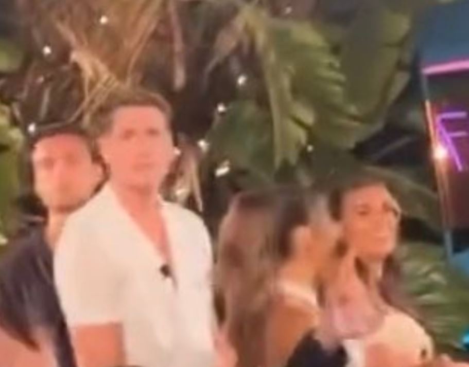 Will was also spotted on Maya's Instagram story