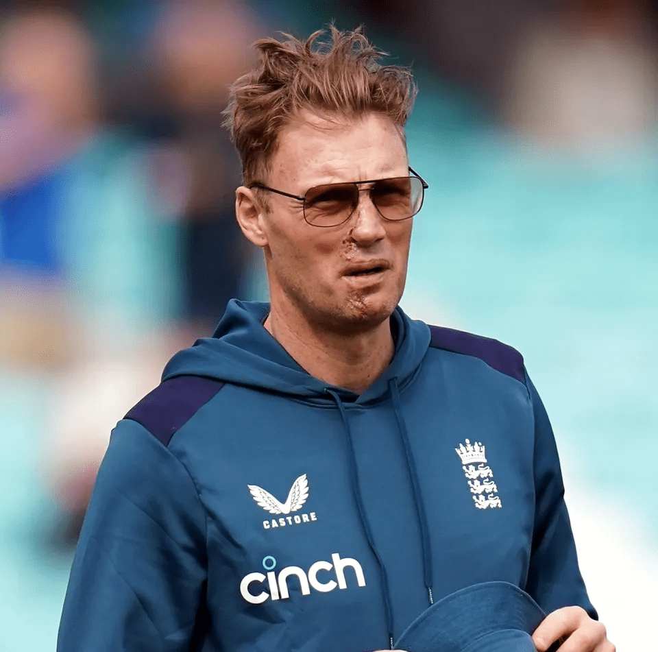 The cricket legend is returning to TV work