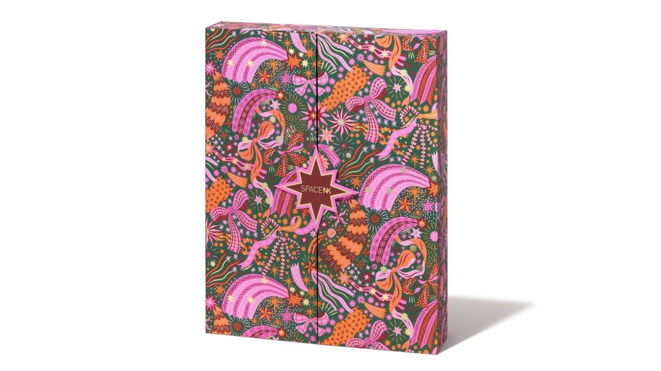 a colorful box with the word salew on it