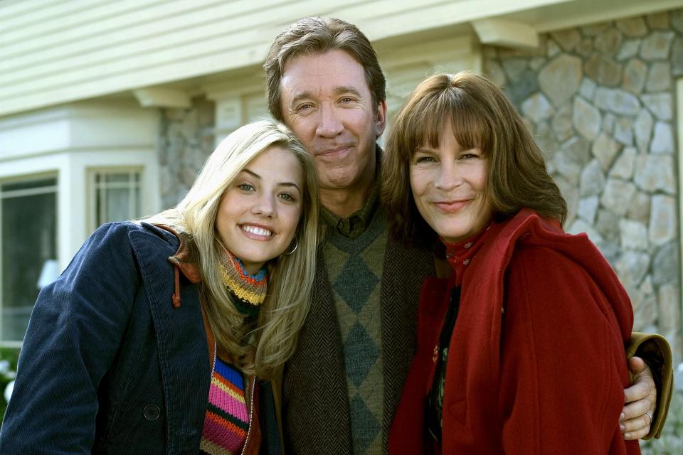 Tim Allen, Jamie Lee Curtis, and their daughter in *Christmas with the Kranks*.