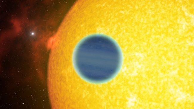 Illustration of exoplanet WASP-127b orbiting its star.