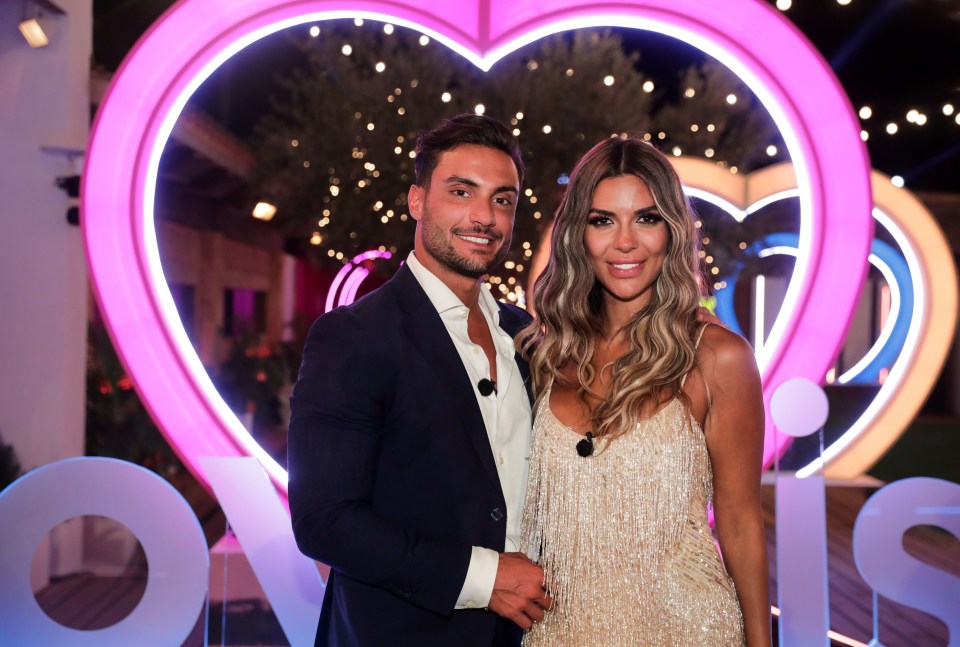 Ekin-Su Culculoglu and Davide Sanclimenti, winners of Love Island.