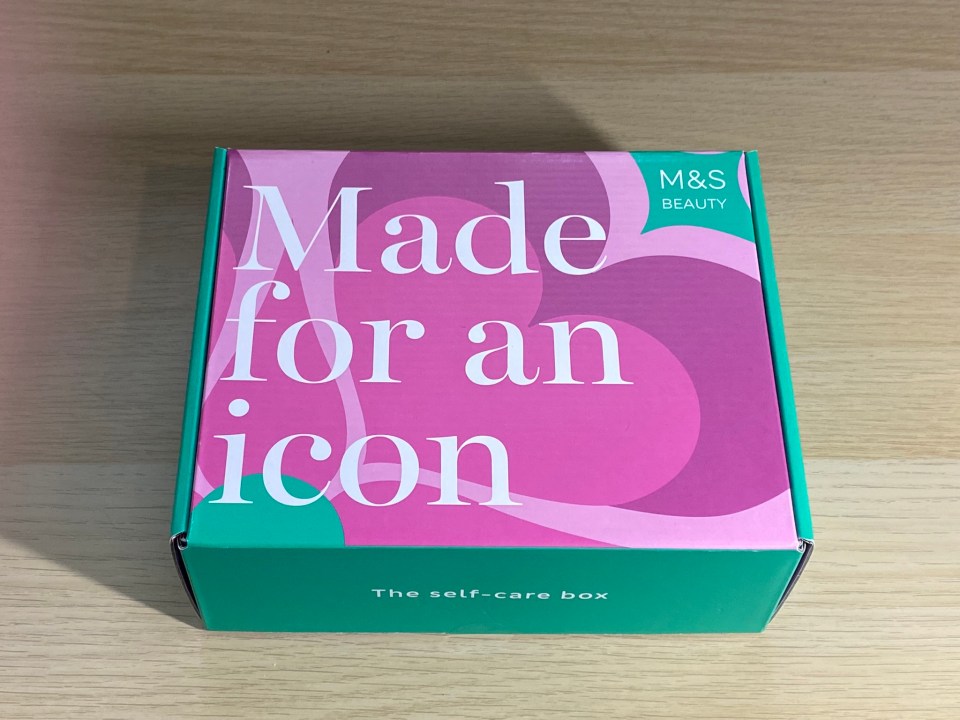marks-and-spencer-mothers-day-beauty-box-review