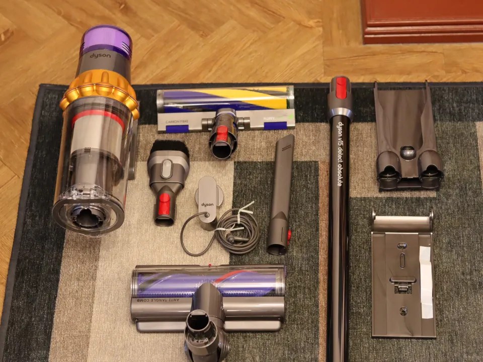 Dyson V15 Detect Absolute vacuum cleaner parts.