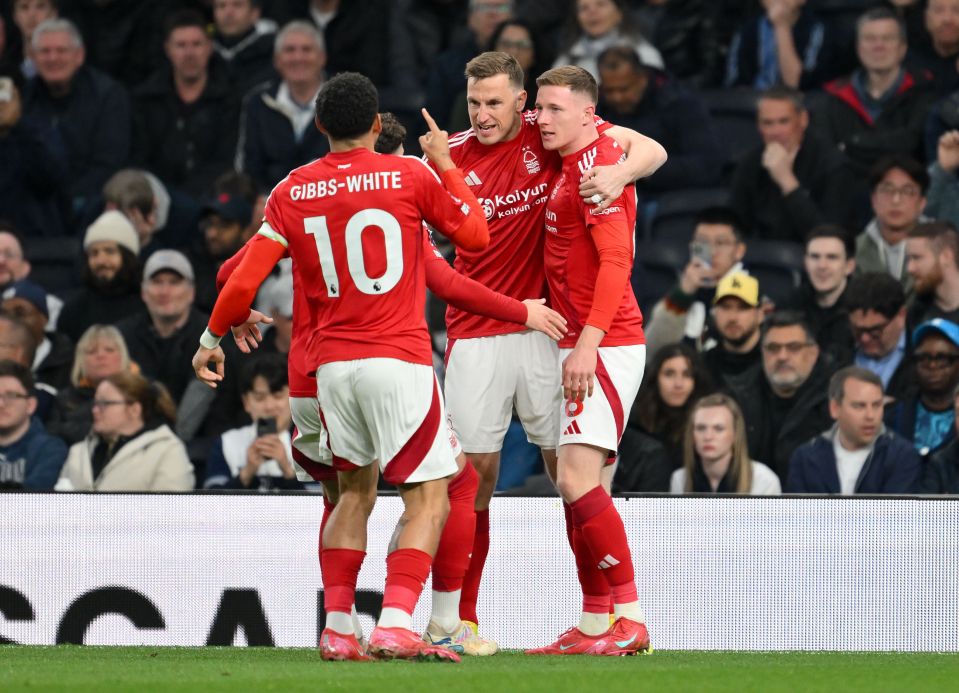 Nottingham Forest players celebrating a goal.