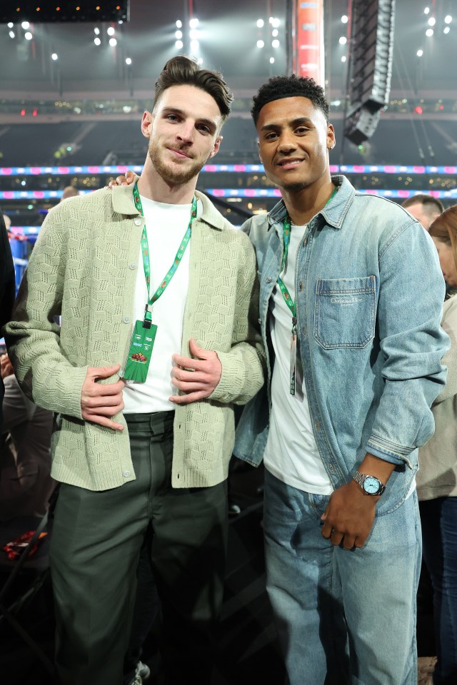 Declan Rice and Ollie Watkins at a boxing match.