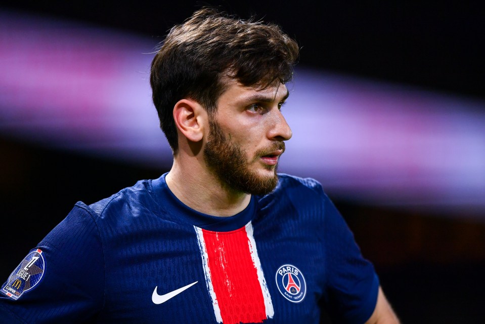 Khvicha Kvaratskhelia of PSG during a Ligue 1 match.