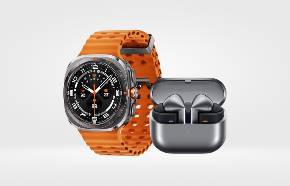 Samsung Galaxy Watch Ultra and Buds3 Pro.